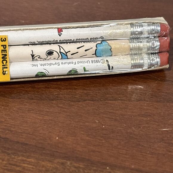 1958 Peanuts Snoopy Stationary 3 Pencil Pack NEW UNUSED - Picture 3 of 7